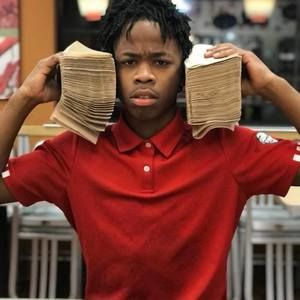 Meet your Posher, Martinez